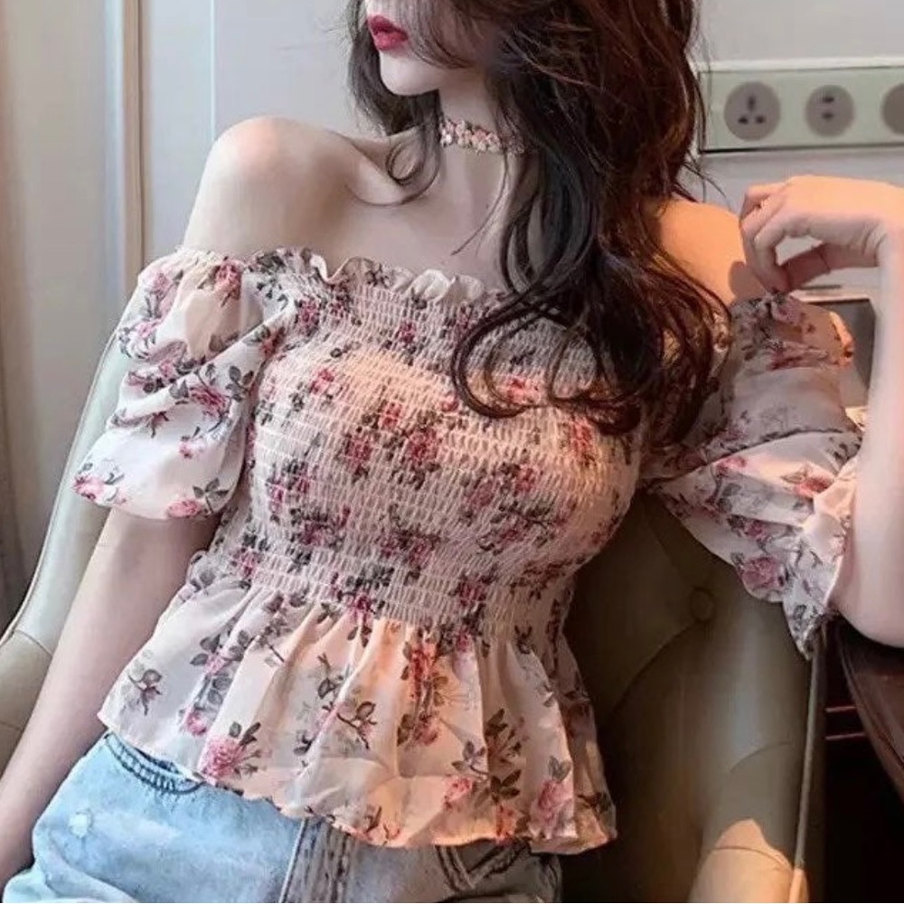 Ruffle floral blouse; stretchable